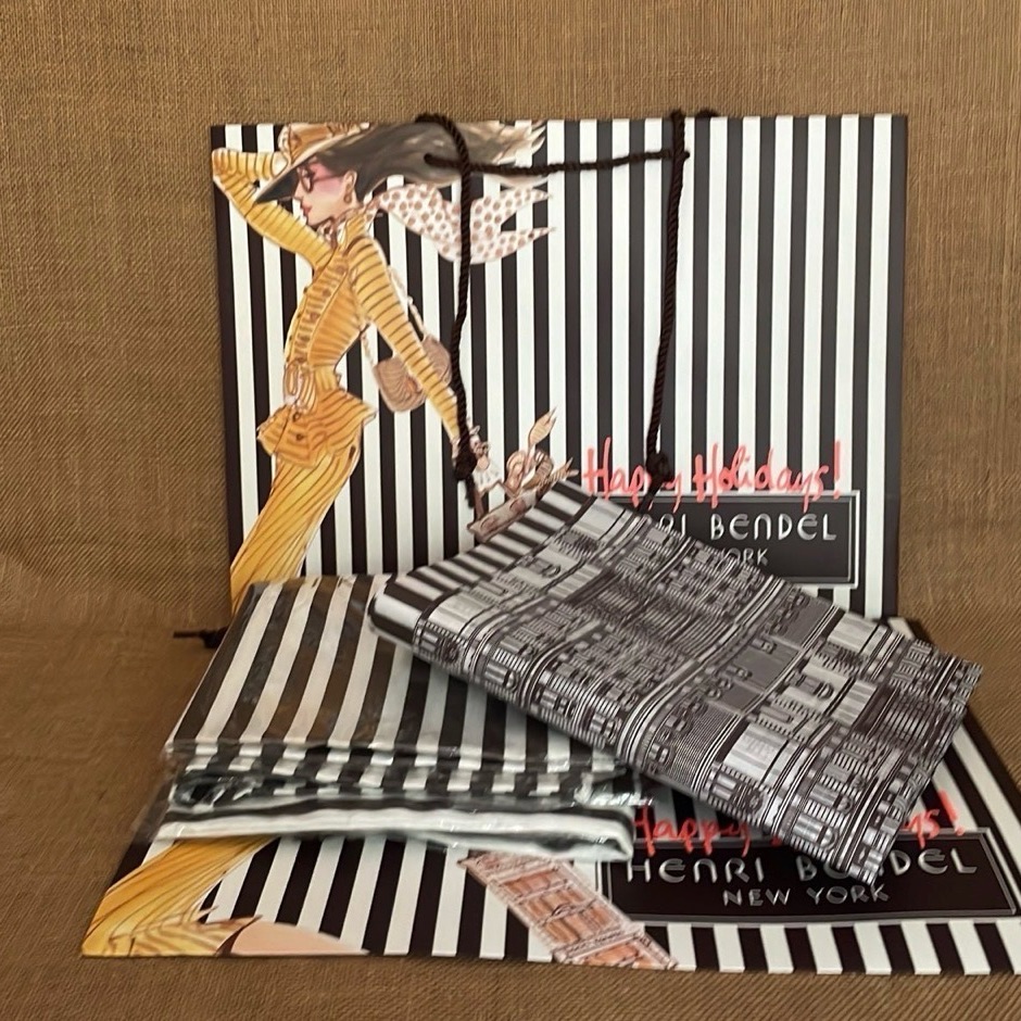 Henri Bendel Dust & Shopping Bags + Tissue Paper Bundle
